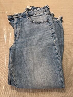 Abercrombie- The Skinny High Rise 28/6R- Curve Love